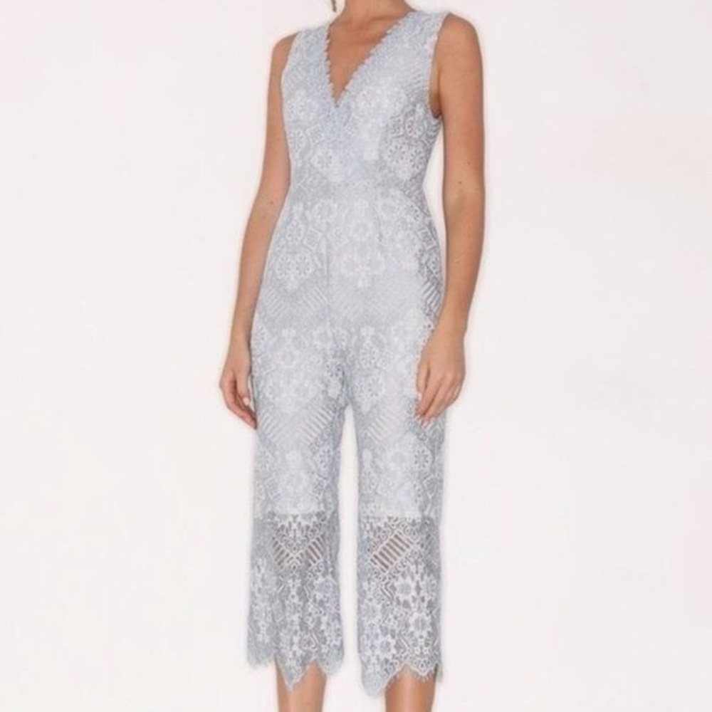 NWT Foxiedox Ice Blue Floral Lace Sleeveless V-Neck Jumpsuit Size Small